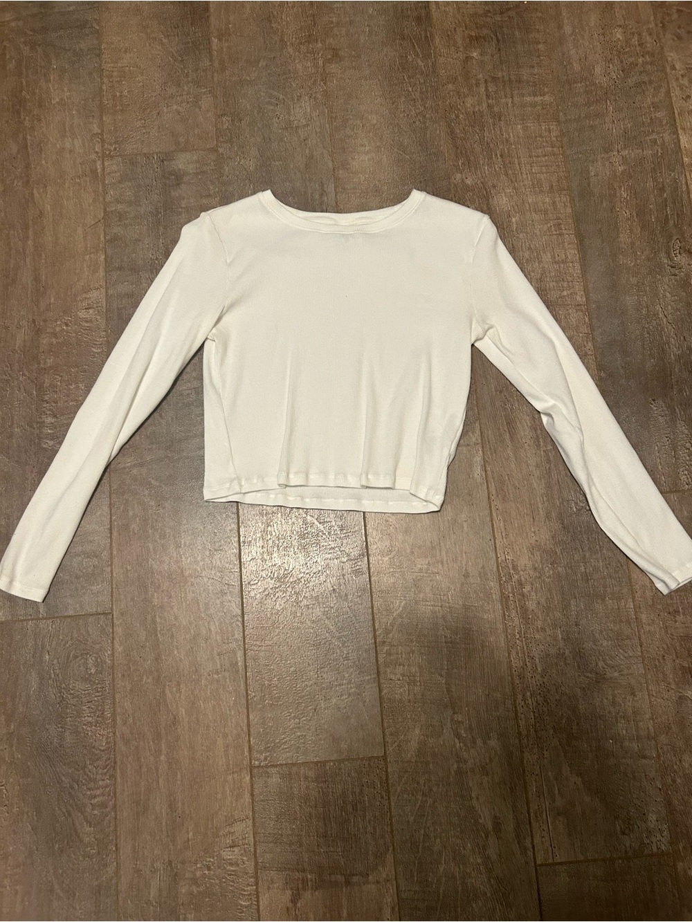H&M White Long-Sleeve Cropped Tee